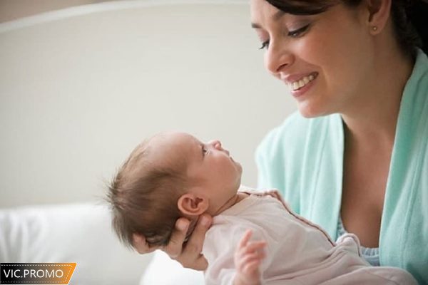 nằm mơ thấy mình sinh con đánh số may
